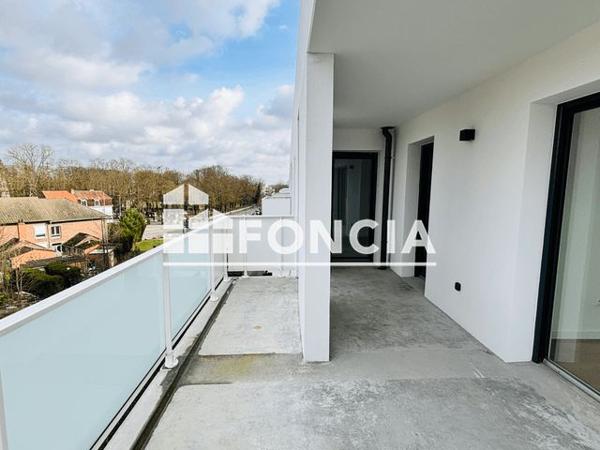 Location Appartement 3 pièces 63.64 m² - AVENUE DE BOLLAERT Lens 62300