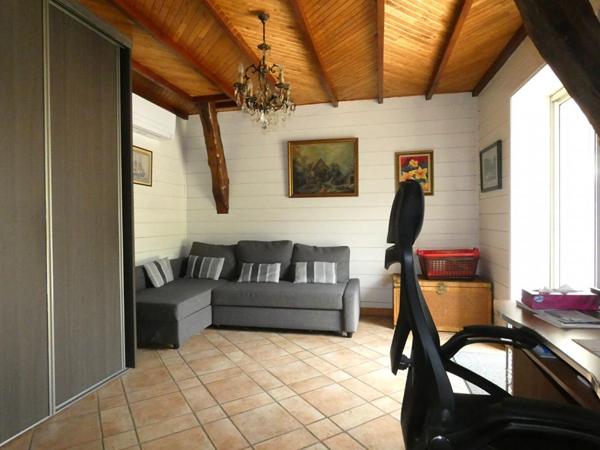 2 Maisons Excideuil  288 m2 / 6 chambres / piscine / 1,7hect