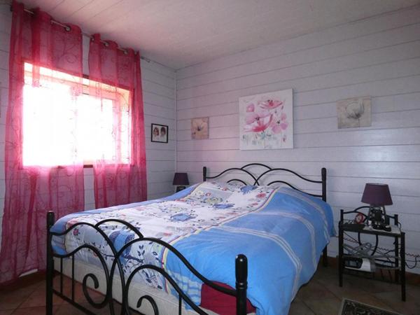 2 Maisons Excideuil  288 m2 / 6 chambres / piscine / 1,7hect