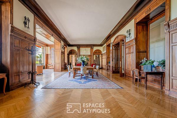 Cannes Californie : duplex belle époque et lignes contemporaines.