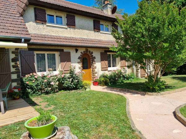 Vente Maison 9 pièces 260 m2 à Dollon