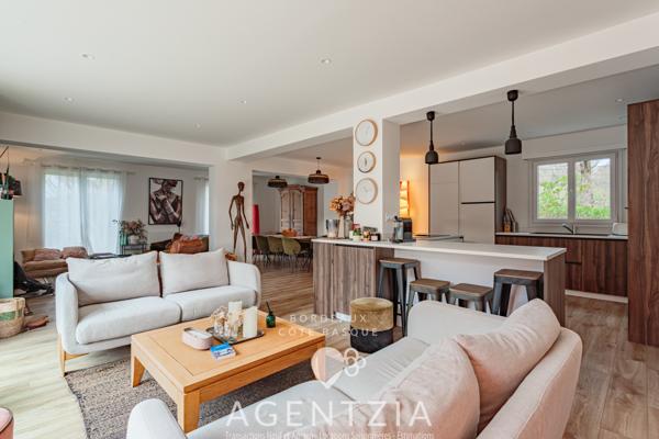 Ascain (64310) ASCAIN Maison rénovée avec piscine chauffée en pierre de Bali & pool house – À 15 min à vélo des plages de Sai