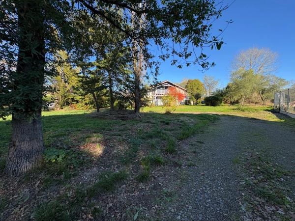 MAISON 5 PIECES 204M2 EXCELLENTES PRESTATIONS AIRE-SUR-L'ADOUR