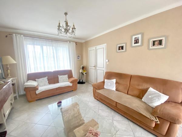 Maison mitoyenne 2 côtés à vendre, 5 pièces - Faches-Thumesnil 59155
