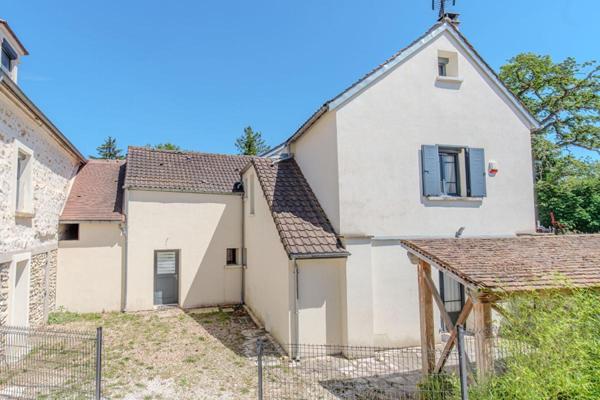 Longuesse - Maison familiale de charme sur 3 700 m² de terrain