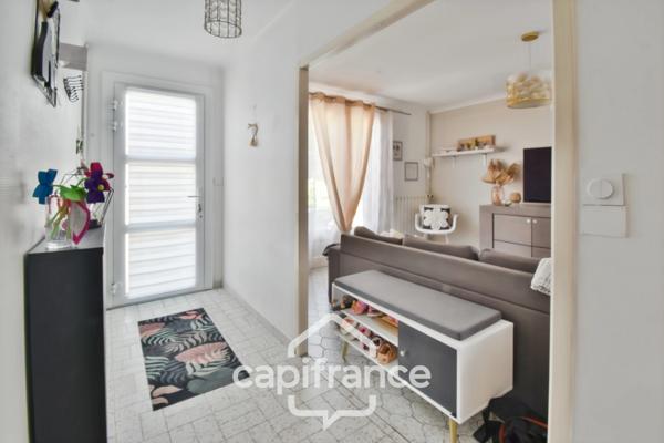 Maison entièrement rénovée de plain-pied, 3 chambres, proche Bletterans (39)