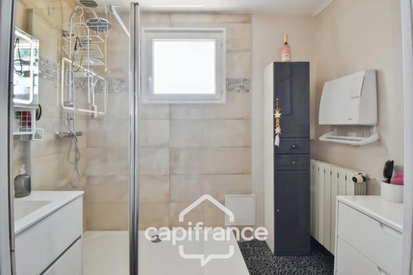 Maison entièrement rénovée de plain-pied, 3 chambres, proche Bletterans (39)