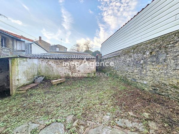 Maison à GESTE, 49600 - 5 pièces 106m²