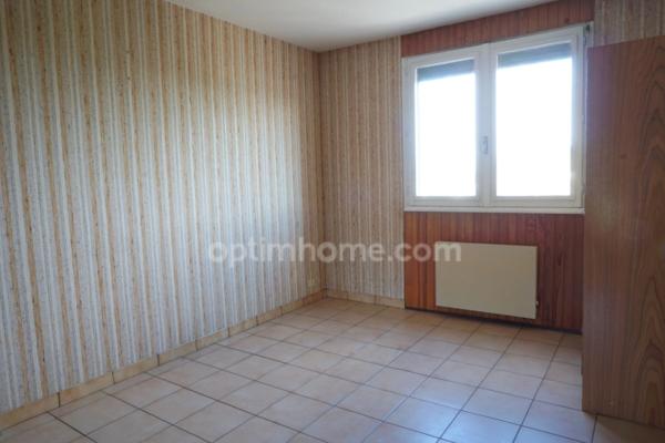 Appartement à vendre 3 pièces + grande cave à NAVENNE (70)