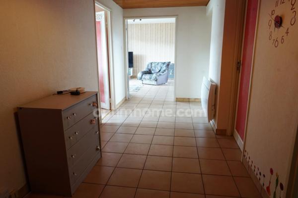 Appartement à vendre 3 pièces + grande cave à NAVENNE (70)