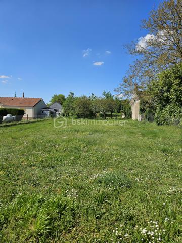 Terrain de 689 m²
