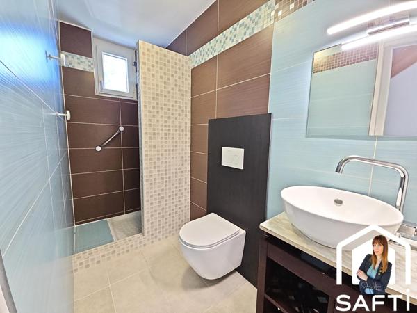 Maison clé en main, parfaitement située, alliant fonctionnalité, confort et qualité de vie.