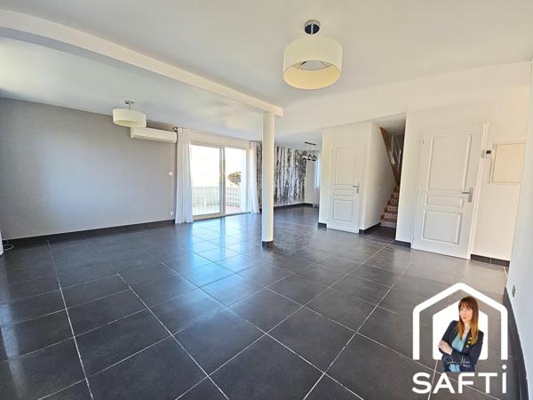 Maison clé en main, parfaitement située, alliant fonctionnalité, confort et qualité de vie.