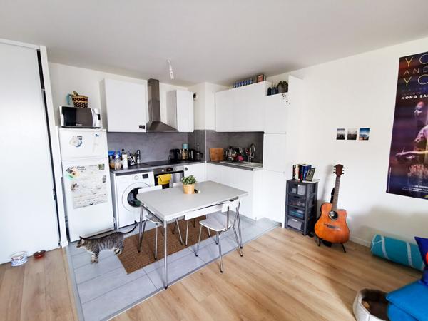 A LOUER T2 42m² + BALCON + PARKING + CAVE - CERGY LE HAUT