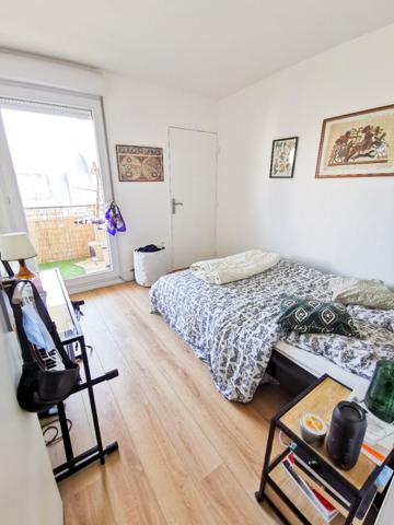 A LOUER T2 42m² + BALCON + PARKING + CAVE - CERGY LE HAUT