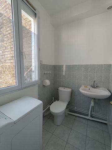 APPARTEMENT T2 AVEC GRANDE MEZZANINE - CENTRE VILLE MONTREUIL