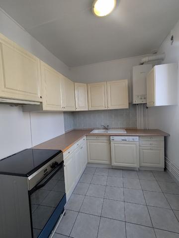 APPARTEMENT T2 AVEC GRANDE MEZZANINE - CENTRE VILLE MONTREUIL