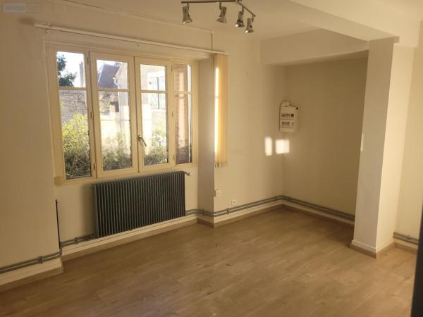 Immeuble à vendre à Vermenton dans l'Yonne (89270), ref : vermenton 1