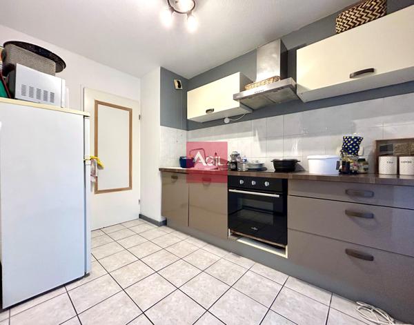 GRENOBLE - T3 de 67m² avec grand balcon.