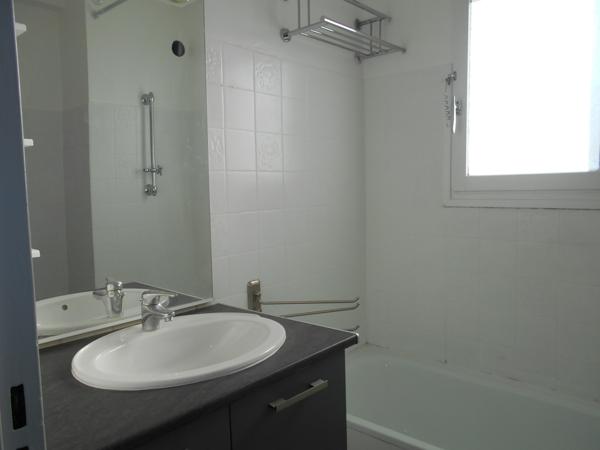 Appartement
                                                                                                                                                                                                                                                                                                                        3 pièce(s)                                                                                                                                                                                                          2 chambre(s)                                                                                                                                                                                                          57.53  m²