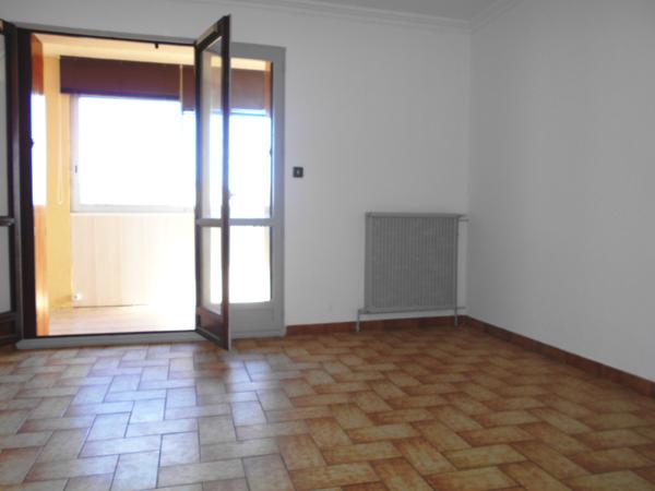 Appartement
                                                                                                                                                                                                                                                                                                                        3 pièce(s)                                                                                                                                                                                                          2 chambre(s)                                                                                                                                                                                                          57.53  m²