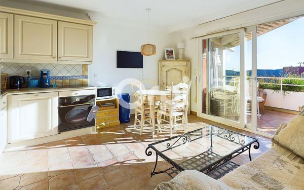 Appartement à louer    3 pièces • 44,05 m2 Mandelieu-la-Napoule