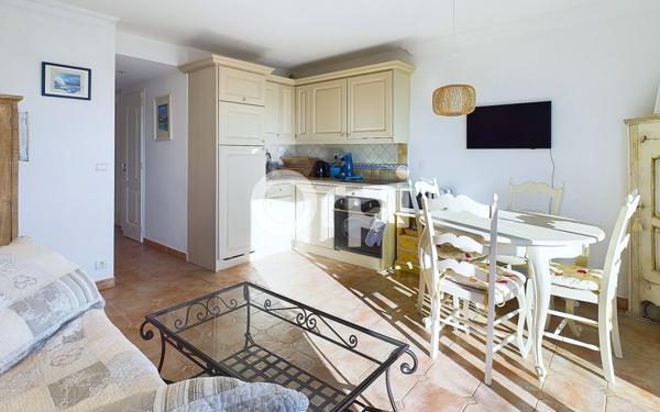 Appartement à louer    3 pièces • 44,05 m2 Mandelieu-la-Napoule