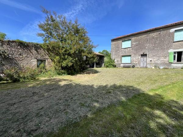 Maison à vendre |  Aigonnay |  2 pièces | 84 m²