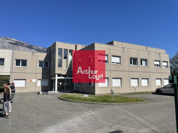 immeuble indépendant 1481 m² Montbonnot vente-location