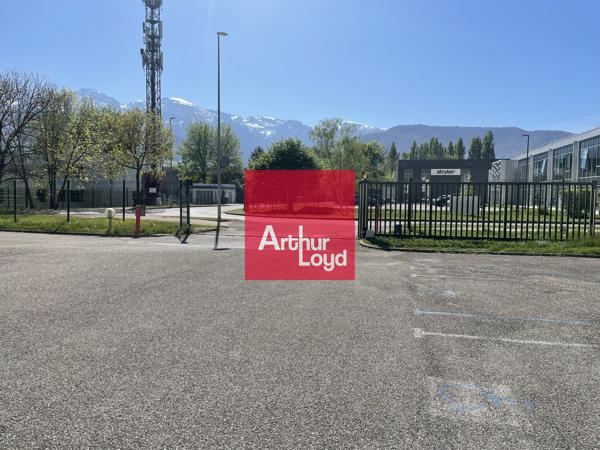 immeuble indépendant 1481 m² Montbonnot vente-location