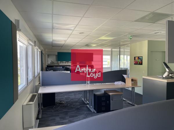 immeuble indépendant 1481 m² Montbonnot vente-location