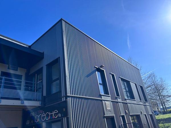 BOURG EN BRESSE - SECTEUR NORELAN - LECLERC - BUREAUX PRETS À L'EMPLOI À LOUER