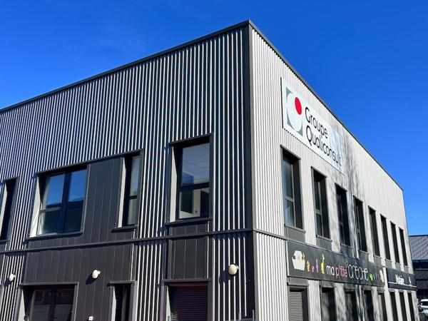 BOURG EN BRESSE - SECTEUR NORELAN - LECLERC - BUREAUX PRETS À L'EMPLOI À LOUER