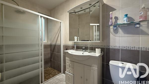 Maison à vendre 6 pièces 110 m² Sainte-Gemmes-sur-Loire