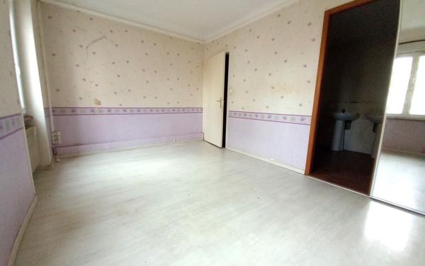 Immeuble à vendre    8 pièces •  Montceau-les-Mines