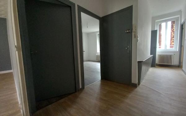 Immeuble à vendre    8 pièces •  Montceau-les-Mines