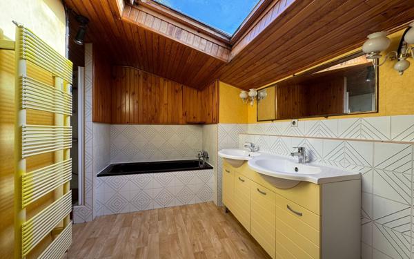 Maison à vendre    7 pièces •  Saujon