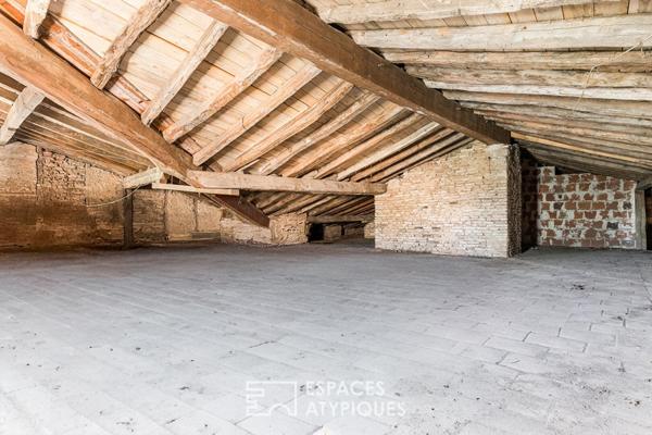 Ancien couvent avec volumes remarquables et potentiel de réhabilitation