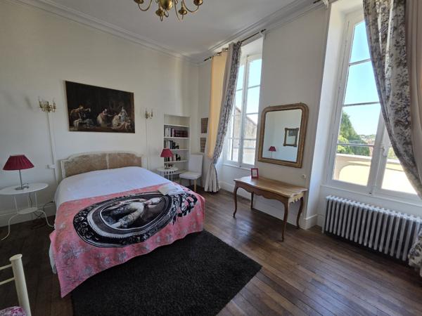 Ensemble Immobilier à VIERZON (18100)