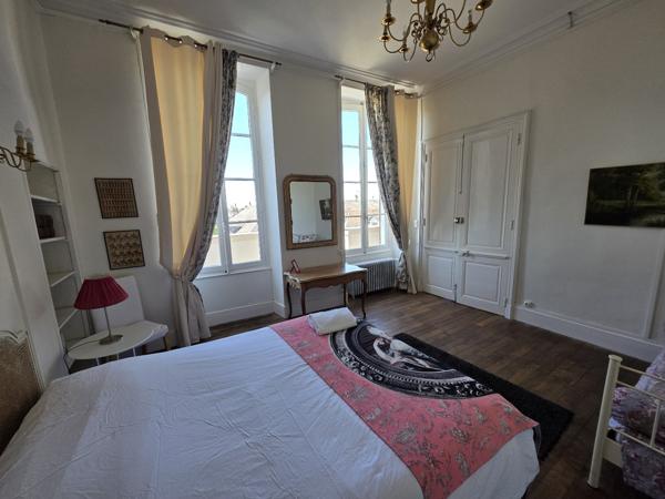 Ensemble Immobilier à VIERZON (18100)