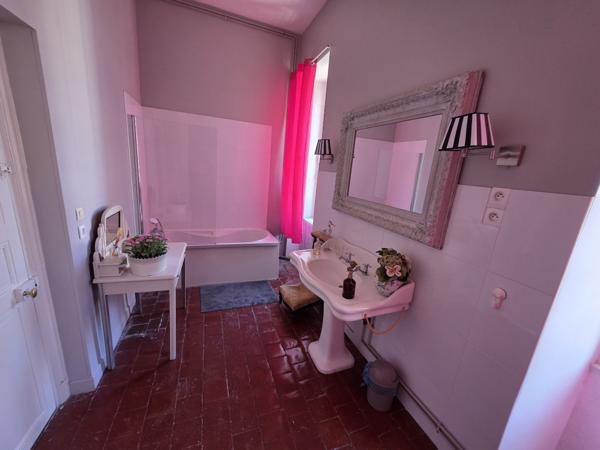 Ensemble Immobilier à VIERZON (18100)