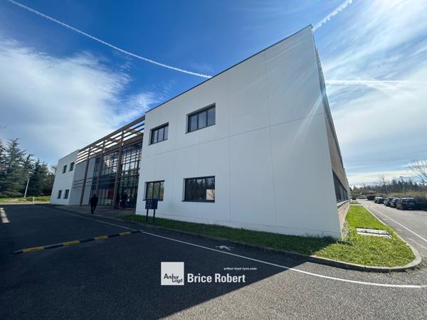 Location bureaux grands plateaux lumineux Parc Technologique Saint-Priest