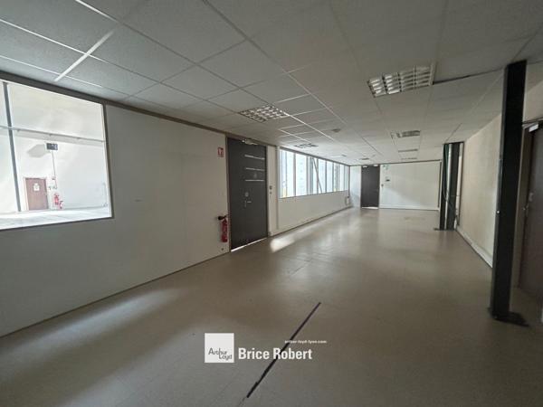 Location bureaux grands plateaux lumineux Parc Technologique Saint-Priest