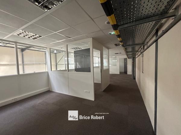 Location bureaux grands plateaux lumineux Parc Technologique Saint-Priest