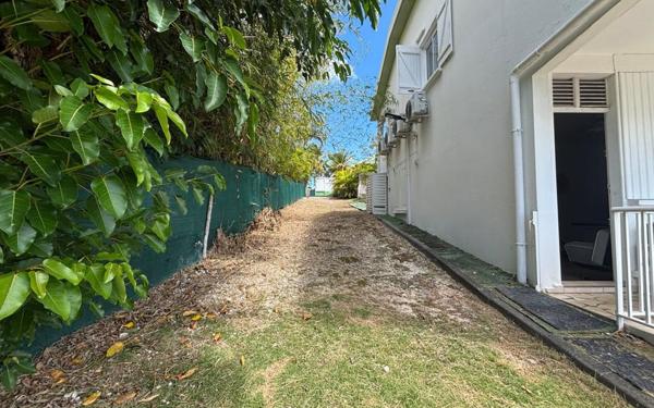 Appartement à louer    2 pièces •  Saint-François