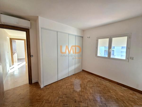 Appartement T3/4 avec terrasse et garage