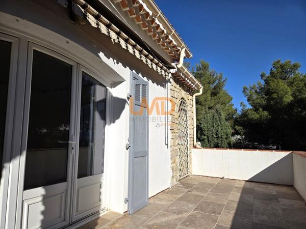 Appartement T3/4 avec terrasse et garage