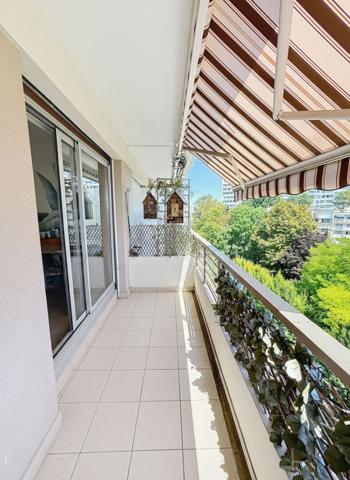 FRESNES CENTRE  Spacieux 5 pièces de 97 m² avec balcons, parking et cave