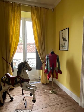 Marciac (32) ELEGANTE MAISON DE MAITRE, sans travaux, avec maison d'artistes ou gîte, parc séculaire clos de murs