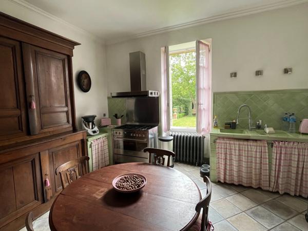 Marciac (32) ELEGANTE MAISON DE MAITRE, sans travaux, avec maison d'artistes ou gîte, parc séculaire clos de murs
